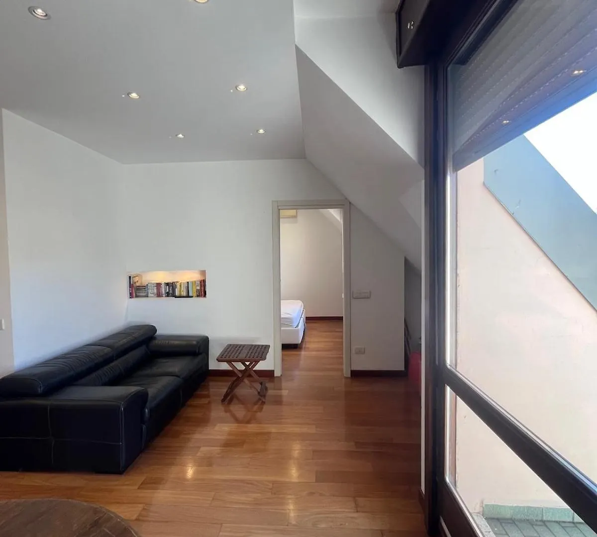Lovely and modern apartment Milan