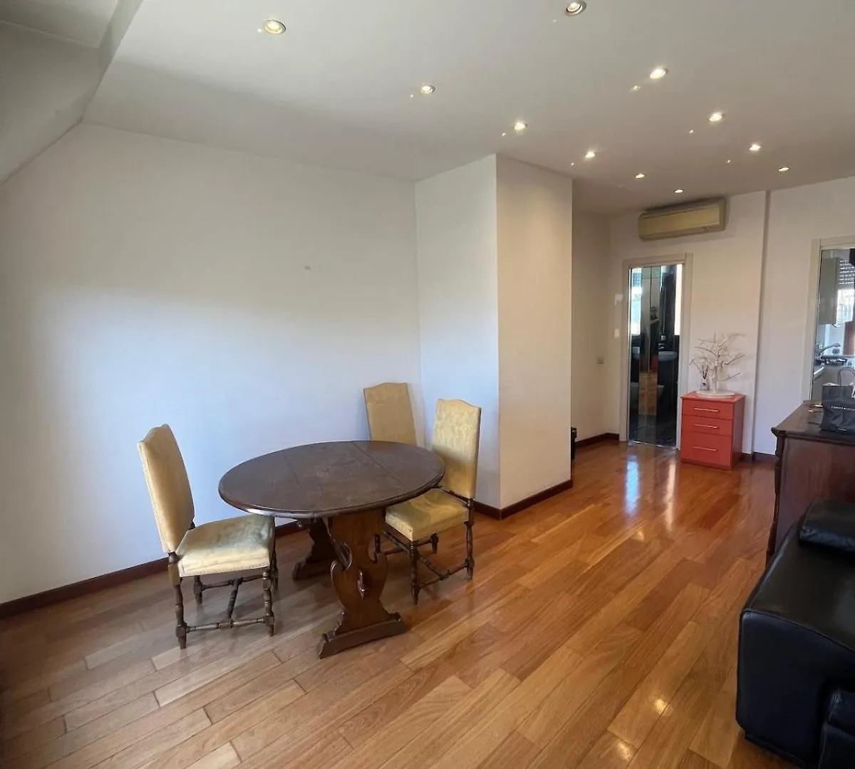 Lovely and modern apartment Milan Italy